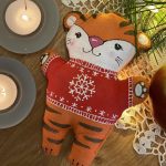 artesanato presépio sagrada família nativity ucrânia gato gatinho 2022 ano do tigre tiger year