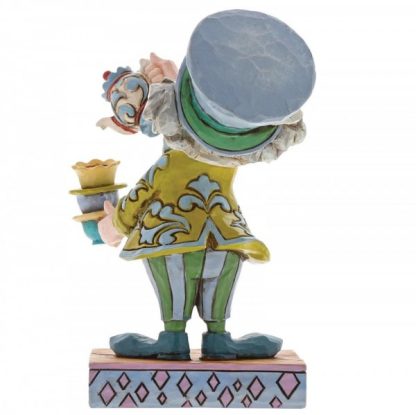 chapeleiro mad hatter A Spot of Tea - Mad Hatter Figurine 6001273 Celebrate a very merry unbirthday with this Mad Hatter Personality Pose alice in wonderland alice no país das maravilhas disney traditions jim shore