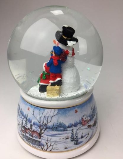 Globe children making a snowman globo de neve caixa de música boneco de neve natal
