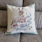 almofada jacquard páscoa coelho algodão mantél cojin cojines pascua conejo mande in spain semana blanca flores primavera decoración hogar decoração casa têxtil