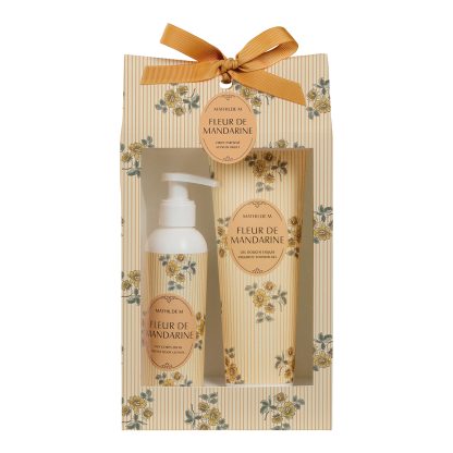 Set regalo Flor de Mandarina: crema de leche corporal 200ml + gel de ducha 250ml - Se vende en un bonito paquete de regalo con lazo. - AROMA FLEUR DE MANDARINE: Flor de Mandarina, donde los aromas de mandarinas se mezclan con un acorde soleado de ylang y flor de naranjo, para terminar con redondez en una exquisita vainilla. Un aroma brillante y soleado... - Marca: Mathilde M. - Medidas: 27cm alto X 15,2cm ancho X 7,2cm fondo colgfm mathilde m.