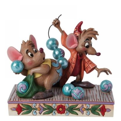 Jaq & Gus Figurine 6015020 Ahead of Cinderella's 75th Anniversary in 2025, we have Gus & Jaq helping thread Cinderella's pearls. disney ratinhos cinderela