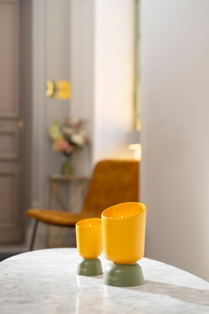 ICONIC COLOR Refillable scented Initial candle 220g Néroli Iris Cachemire esteban paris parfums mikado difusor iconic Lin vela
