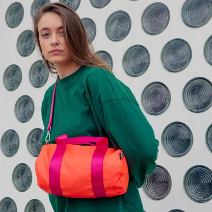 Bolsa Weekender Média Neon Rosa e Laranja