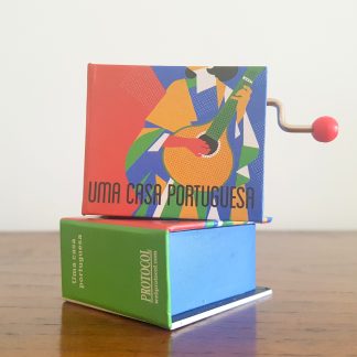 Livro realejo Uma Casa Portuguesa