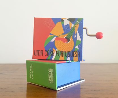 Livro realejo Uma Casa Portuguesa