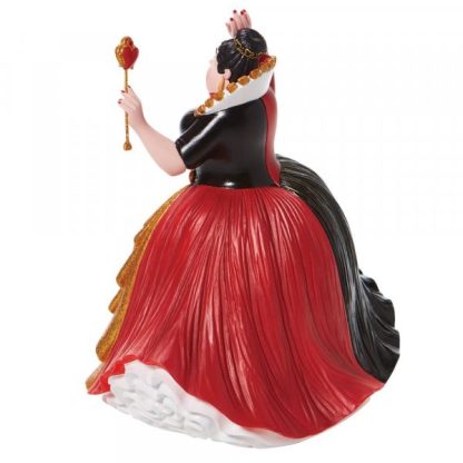 Rainha de Copas: Couture de Force