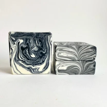 Sabonete artesanal Ebony & Ivory (made in Portugal)