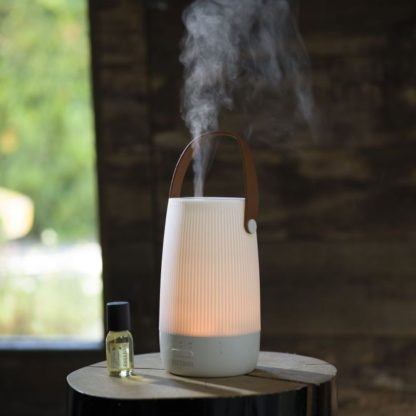 Difusor de aromas Petit Lampião: eletricidade e bateria