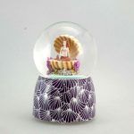 Globo de neve musical Sereia na Concha