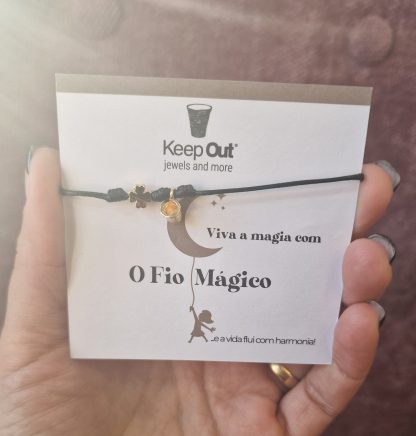Pulseira Fio Mágico Dedal com Pendente: Preto com Trevo
