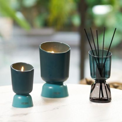 Vela perfumada Iconic Color Azul 220gr: aroma Pur Lin / Linho