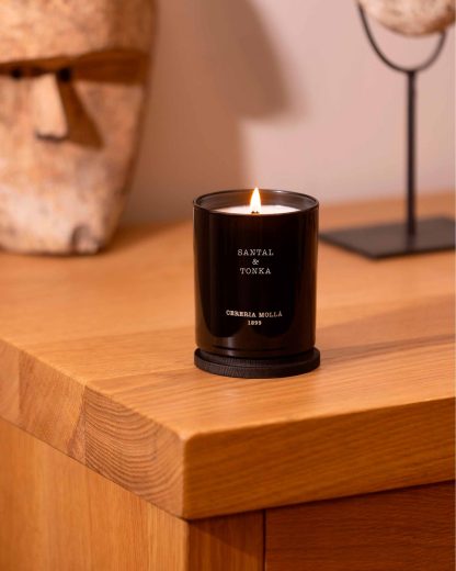 Vela 230gr Cereria Mollá: Santal & Tonka