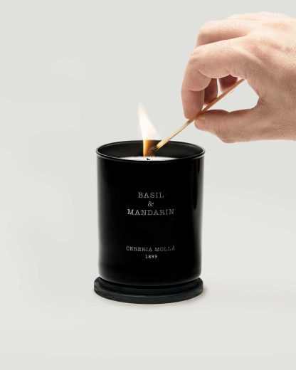 Vela 230gr Cereria Mollá: Santal & Tonka