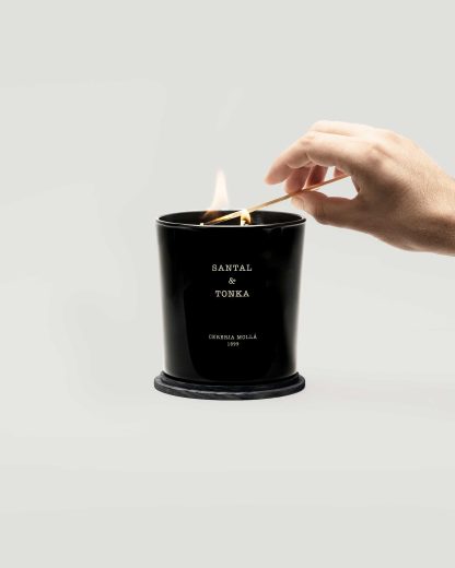 Vela 600gr 3 Pavios Cereria Mollá: Santal & Tonka