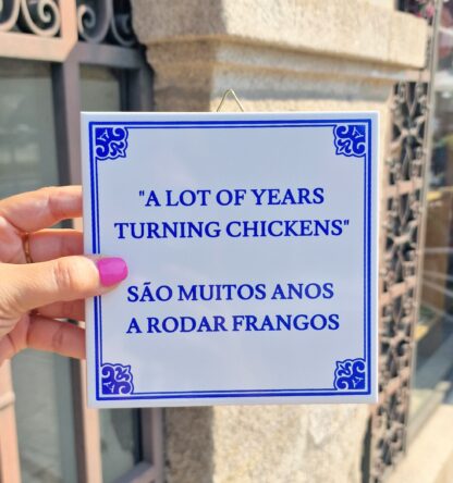 AZULEJO AZUL.POP MUITOS ANOS A RODAR FRANGOS CHICKENS