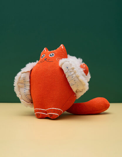 Gato Gorducho Laranja com Colete: artesanato Ucraniano - Image 3
