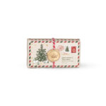 - EP439 - Sabonete Postal de Natal 200gr: Pinheiro Silvestre - Embalado cuidadosamente m papel seda e cartão, fechado com cordão e lacre da marca - Marca: Essências de Portugal - Uma marca artesanalmente feita em Torres Novas, Portugal