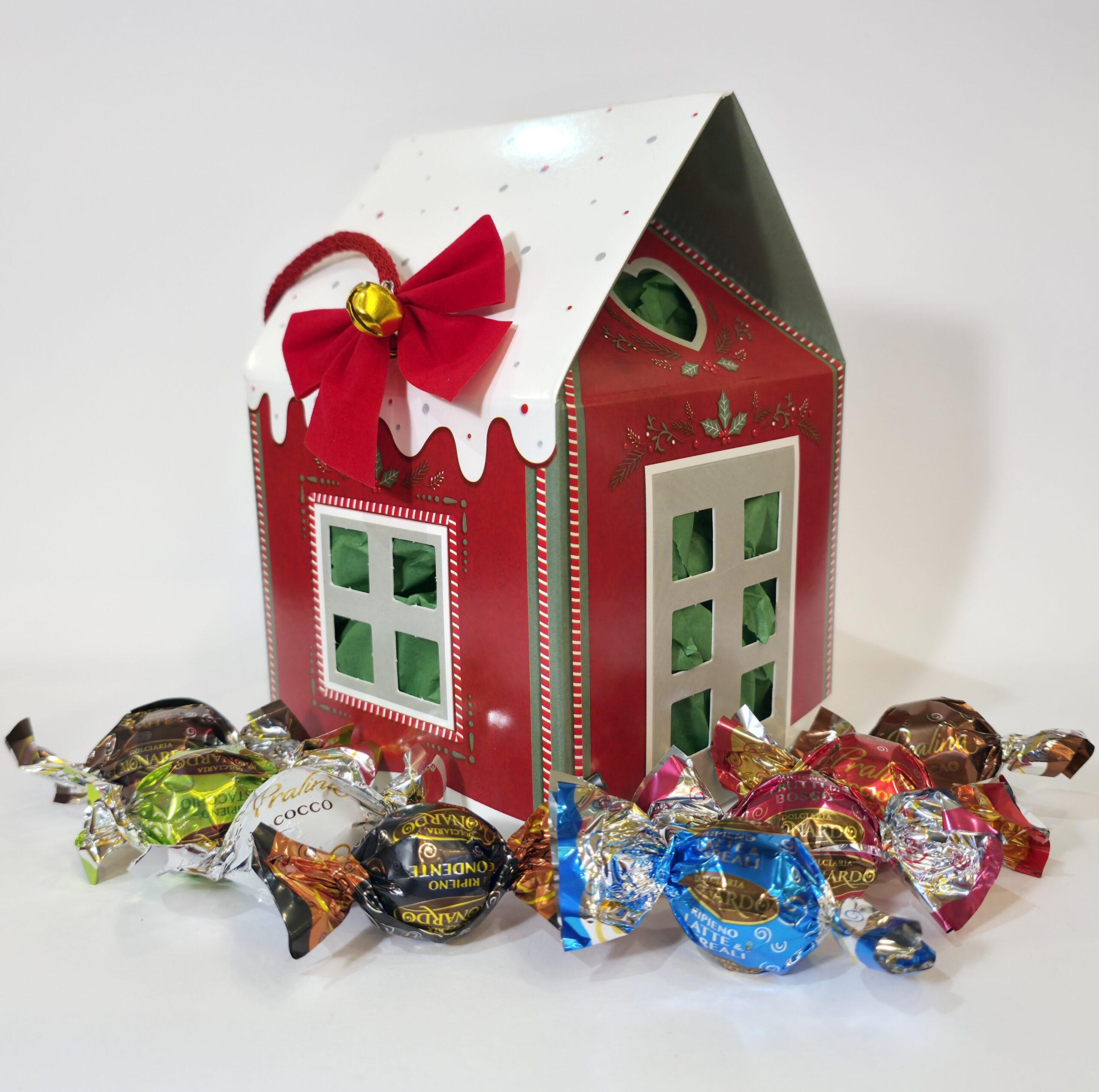 Casinha Vermelha com Chocolate 110gr: Sortido Monardo - Image 2