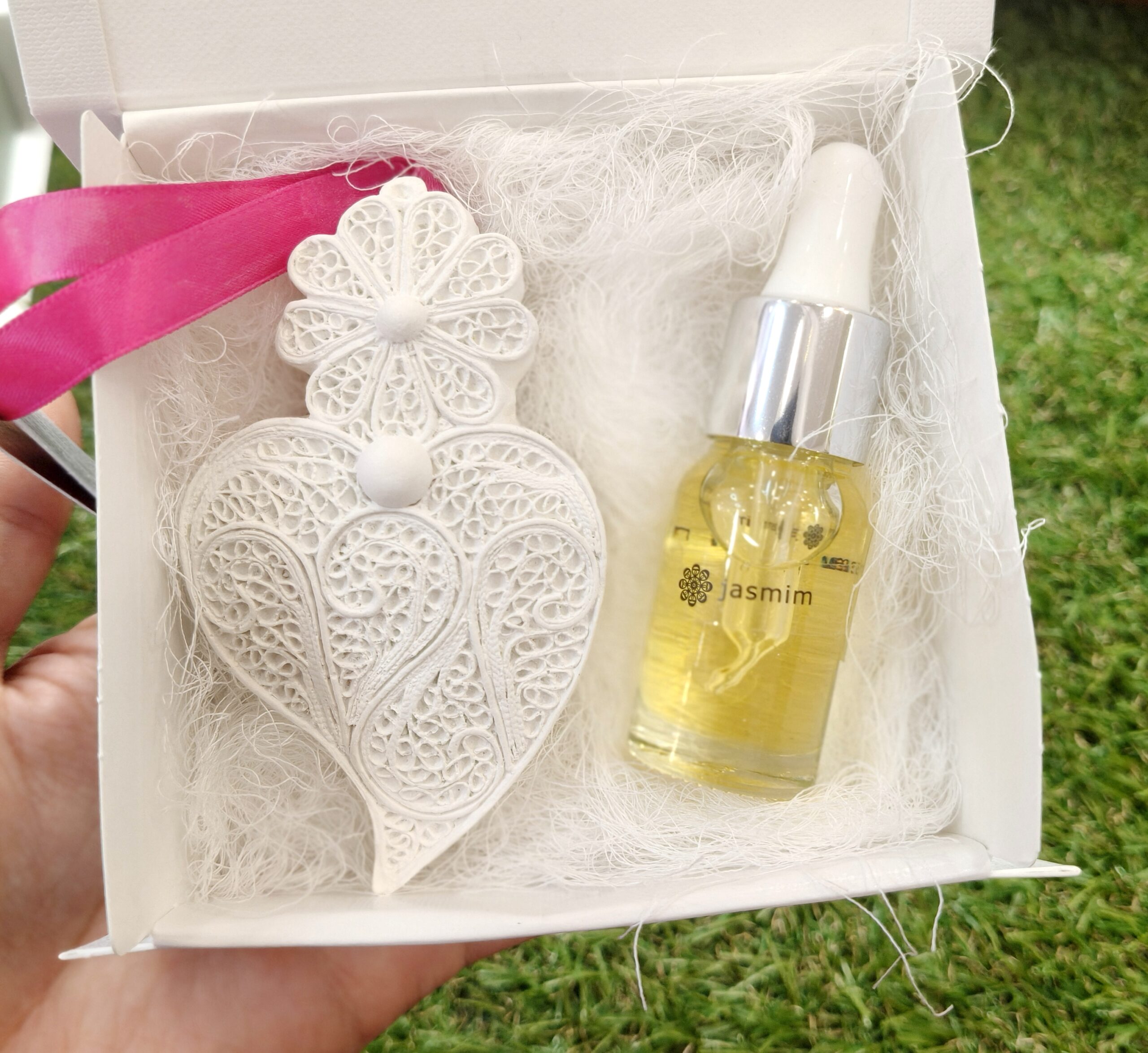 Conjunto Coração grande Branco + recarga 10ml Jasmim