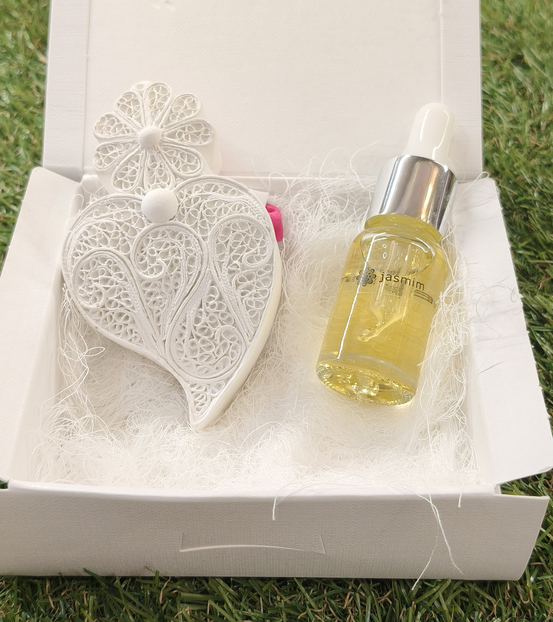Conjunto Coração grande Branco + recarga 10ml Jasmim - Image 3