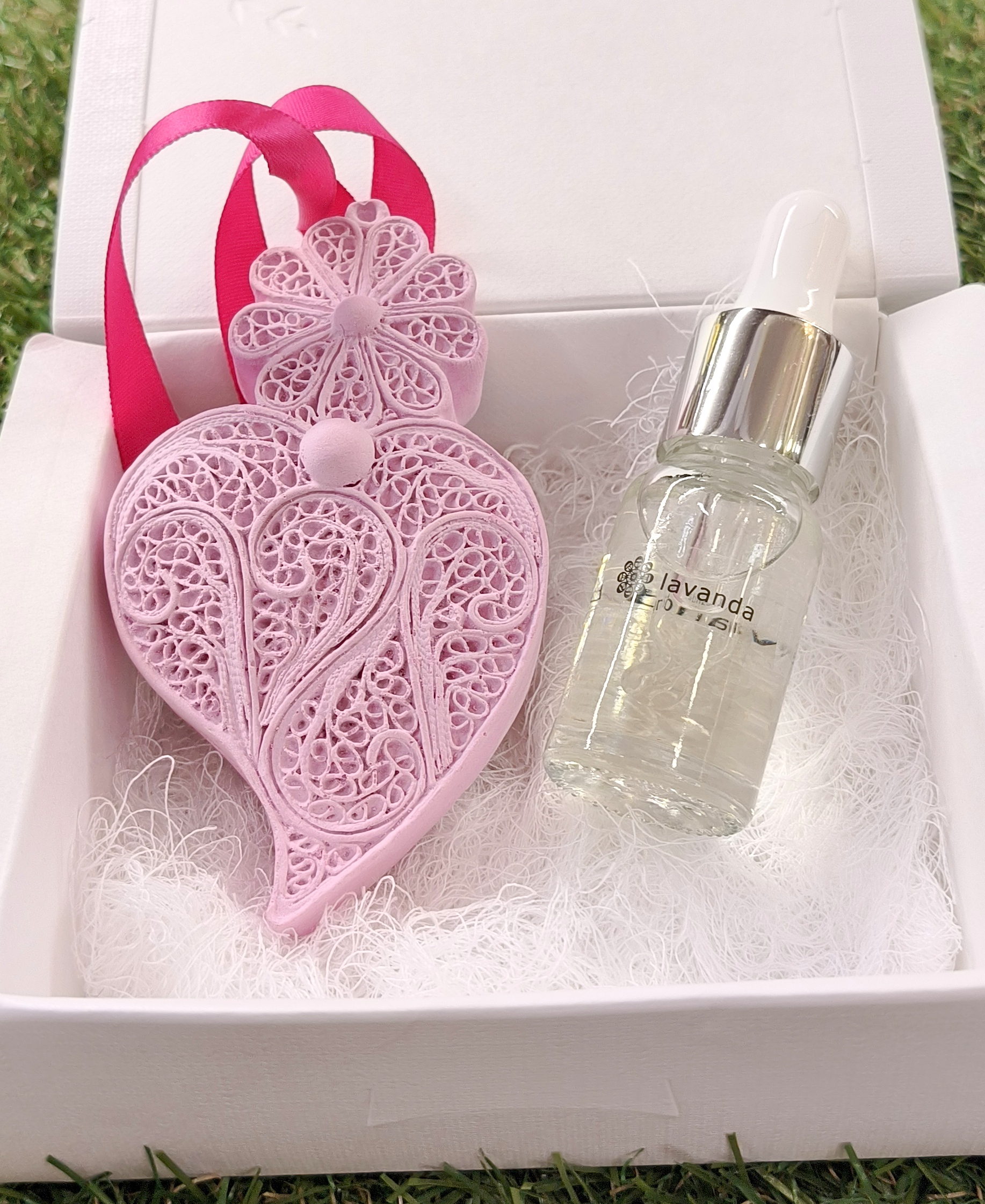Conjunto Coração grande Rosa Lavanda + recarga 10ml