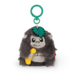 – SKP0019 – Porta-chaves Mini peluche Super-Soft Gorila: Legami – Leve as suas chaves... e uma mensagem pessoal também. É o adorável porta-chaves de peluche em forma de gorila. Com um clipe de zinco para prender as suas chaves com facilidade e um pendente esmaltado gravado com uma mensagem. – Medidas: 12X8X6cm. – Enchimento: 100% poliéster – Material exterior: 95% poliéster, 5% elastano – Marca: Legami 8052694141516