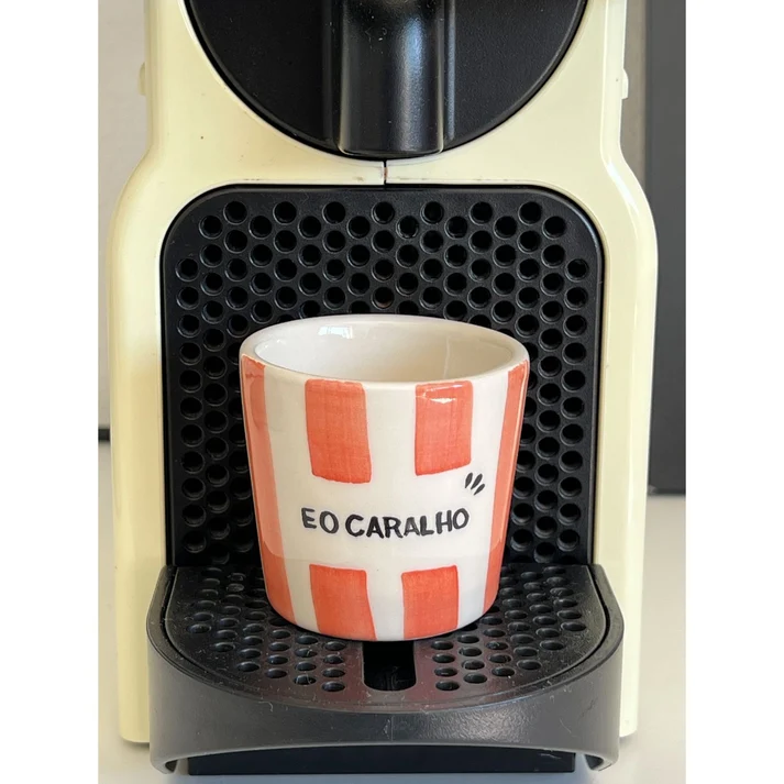 E o caralho Copo de café